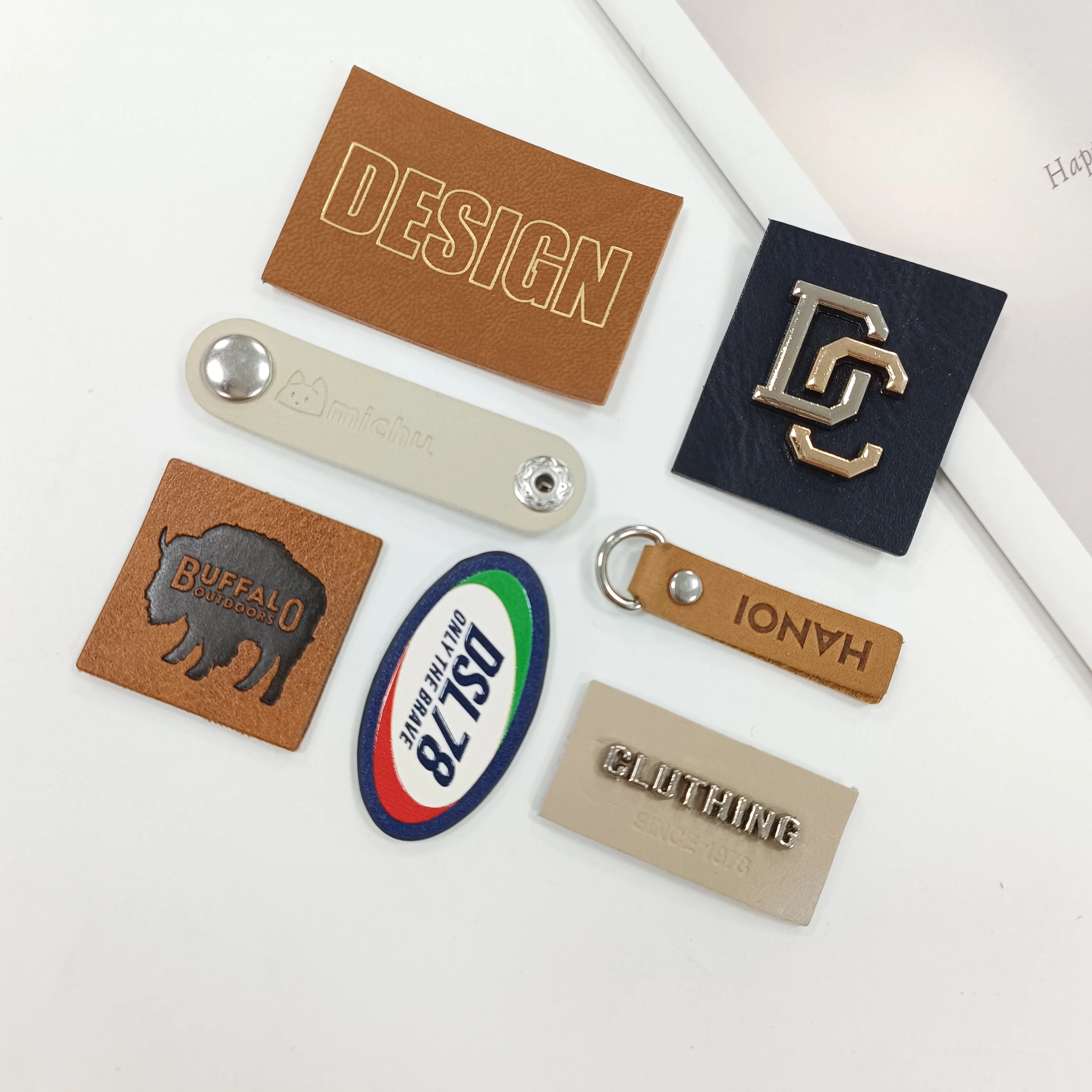 Customized Jeans with Genuine Leather Patches and Embossed Tags at Preferential Prices Fashion Clothing Metal Logo