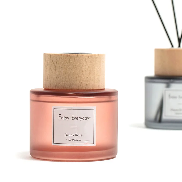 Vietnam Custom Printed Fragrance Wooden Cap Empty Reed Glass Diffuser Bottles And Box With Sticks