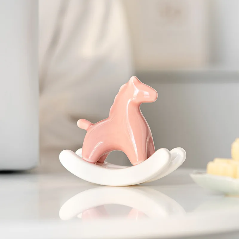 China factory wholesale mini porcelain shakked horse ornaments tabletop handmade ceramic home decor modern