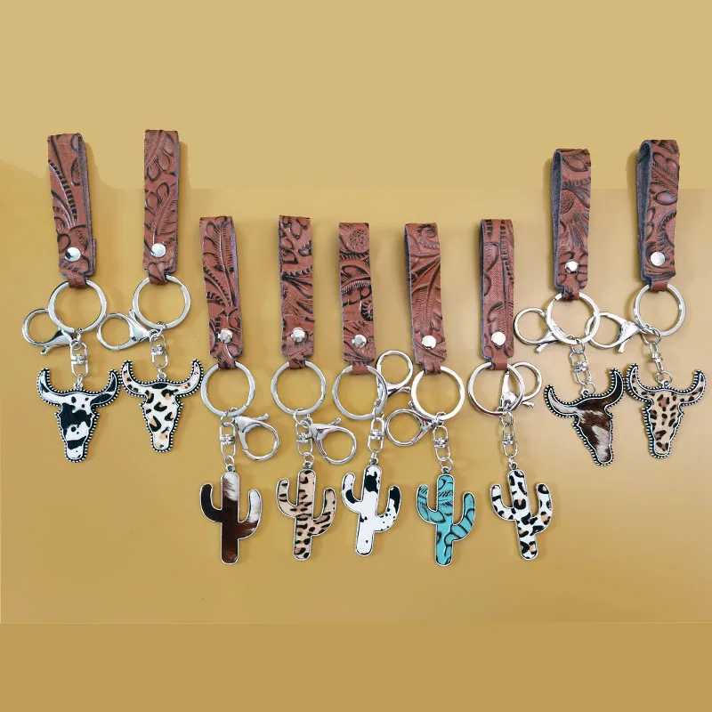 Fashion Western Style Vintage Brown Leather Embossed Textured Keychain Western Cowboy Rhinestone Cow Head Bag Pendant Jewelry