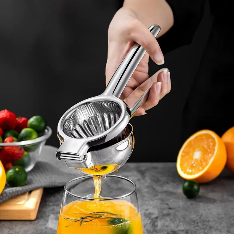 Hot Selling Stainless Steel Large Capacity Lemon Squeezer Cocktail Juice Bartender Tools Comfortable Handle Citrus Lemon Juicing