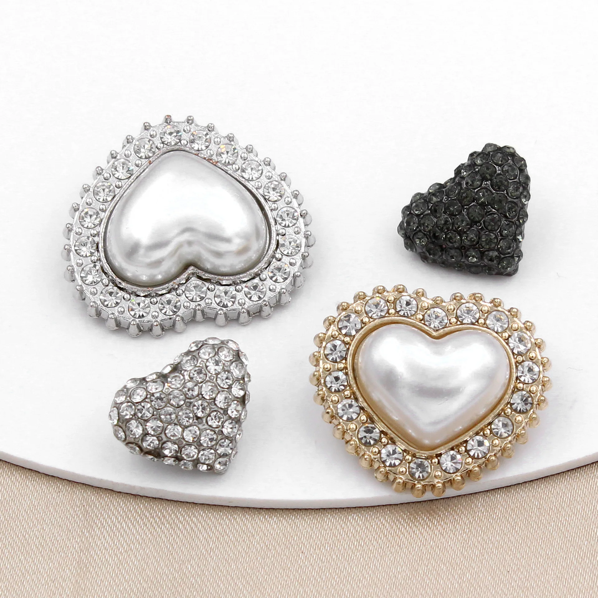 New Arrival DIY Rhinestone Button Pearl Heart Shape Combined Button For garment Flower Wedding Embellishment
