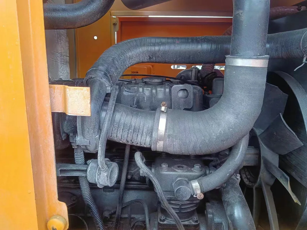 High Quality Hitachi EX120 Used excavator Construction Machinery EX120-5 12 tons Crawler excavators Sell well