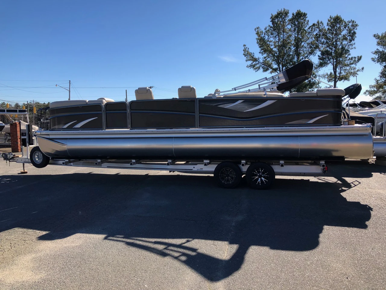 
2021 Popular 16-21ft Aluminum Pontoon Boat with full enclosure camper and air condition 