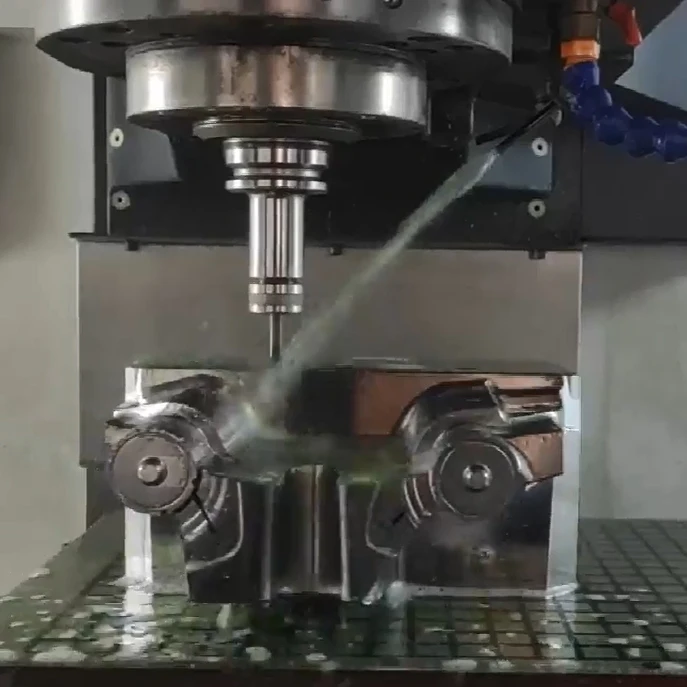 Cheap plastic bucket injection mold manufacturer