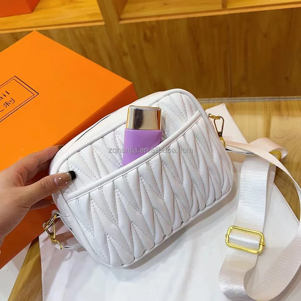 2024 new brand  Boston bowling bag  handbag fashion pleated square ladies crossbody bag Candy colors women`s shoulder bag luxury