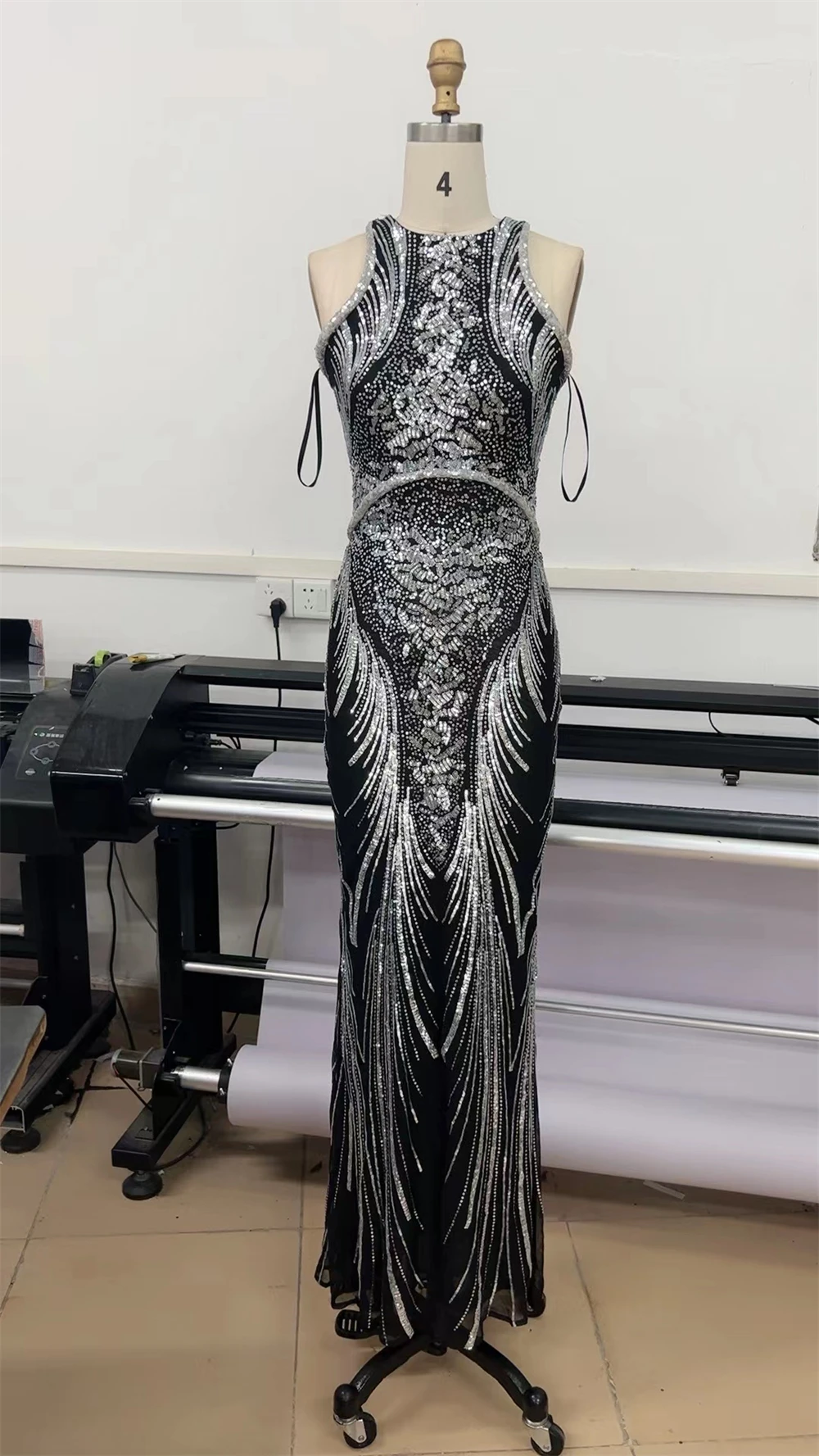 Women Luxury Sexy V Neck Mesh Sequins Celebrity Long Mermaid Gowns Celebrity Evening Dress