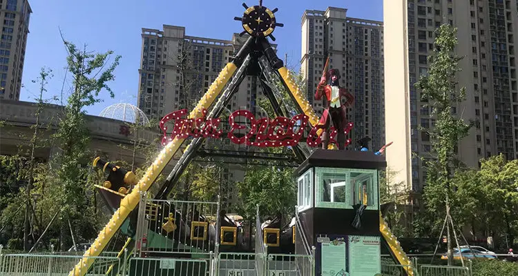 pirate ship ride 02.jpg