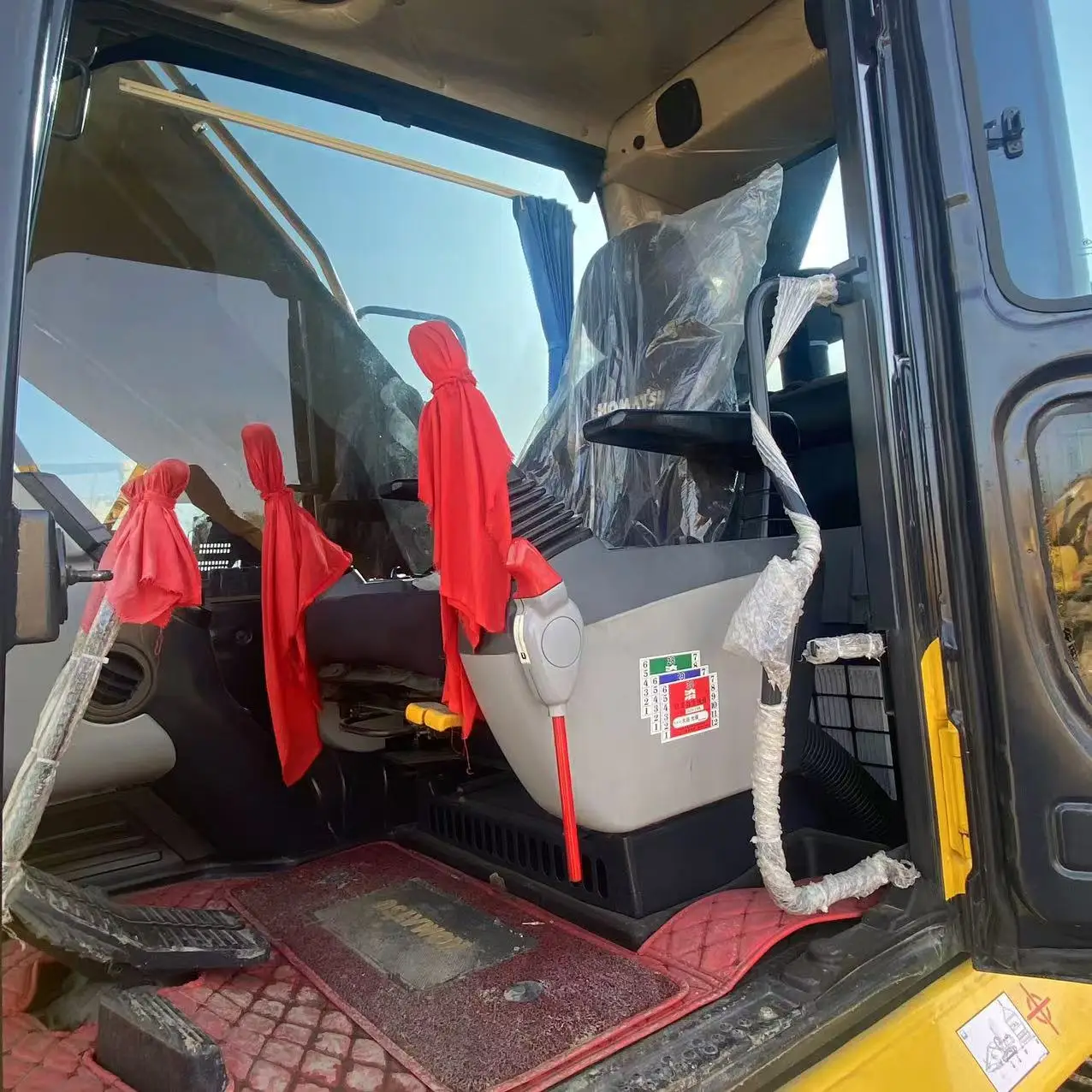 Б/у Экскаваторы KOMATSU PC210 большое ведро