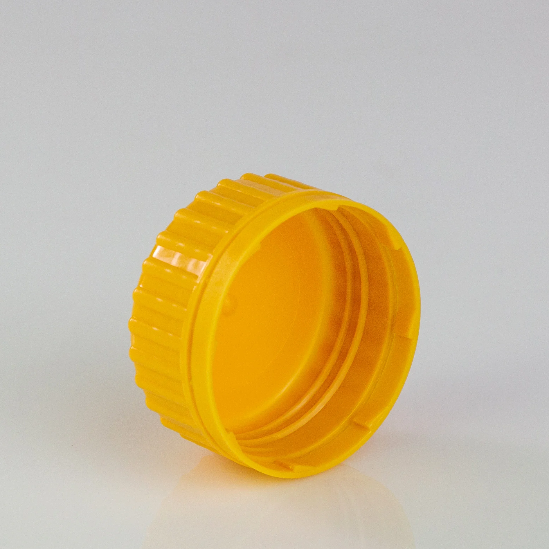 Wholesale Plastic Screw Cap Seal Up Non Spill Child Proof Cap Engine Oil Bottle Widely Used On Jerry Cans Plastic Drums Oil Drum