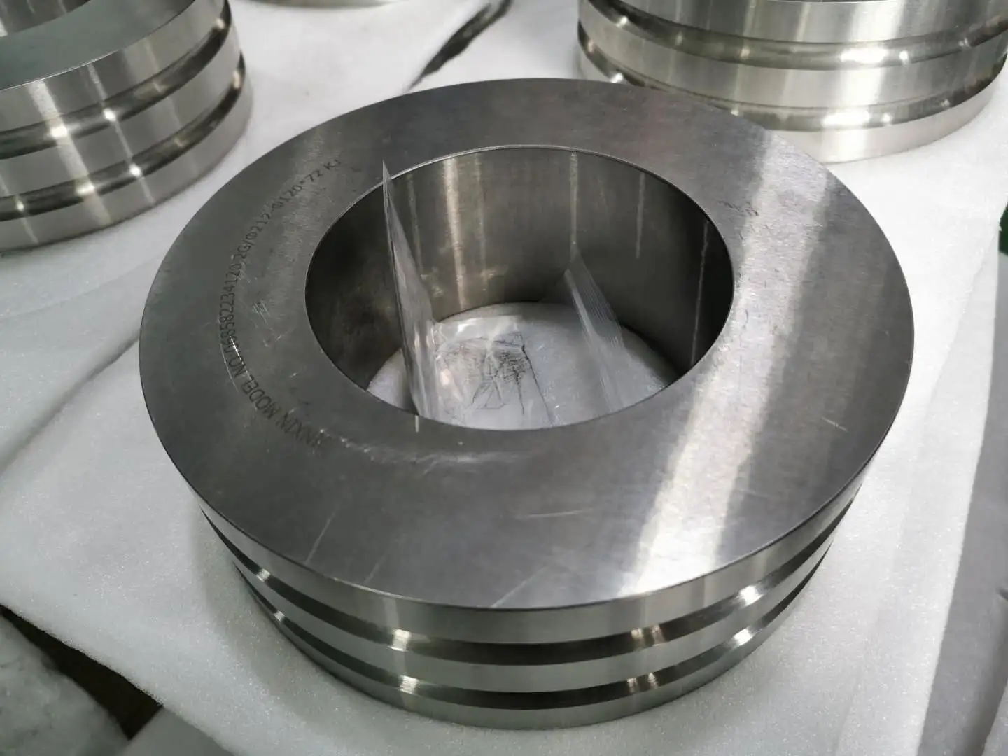 Customized Wear Resistance Tungsten Carbide Roll Steel Wire Ribbed Roller Ring Carbide Roller