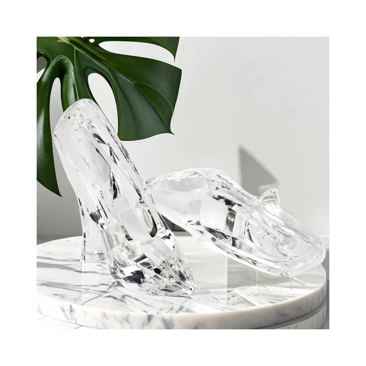 Factory Price Girlfriends Creative Christmas Gifts High Heels Glass Acrylic Shoes Ornaments for Home Decor