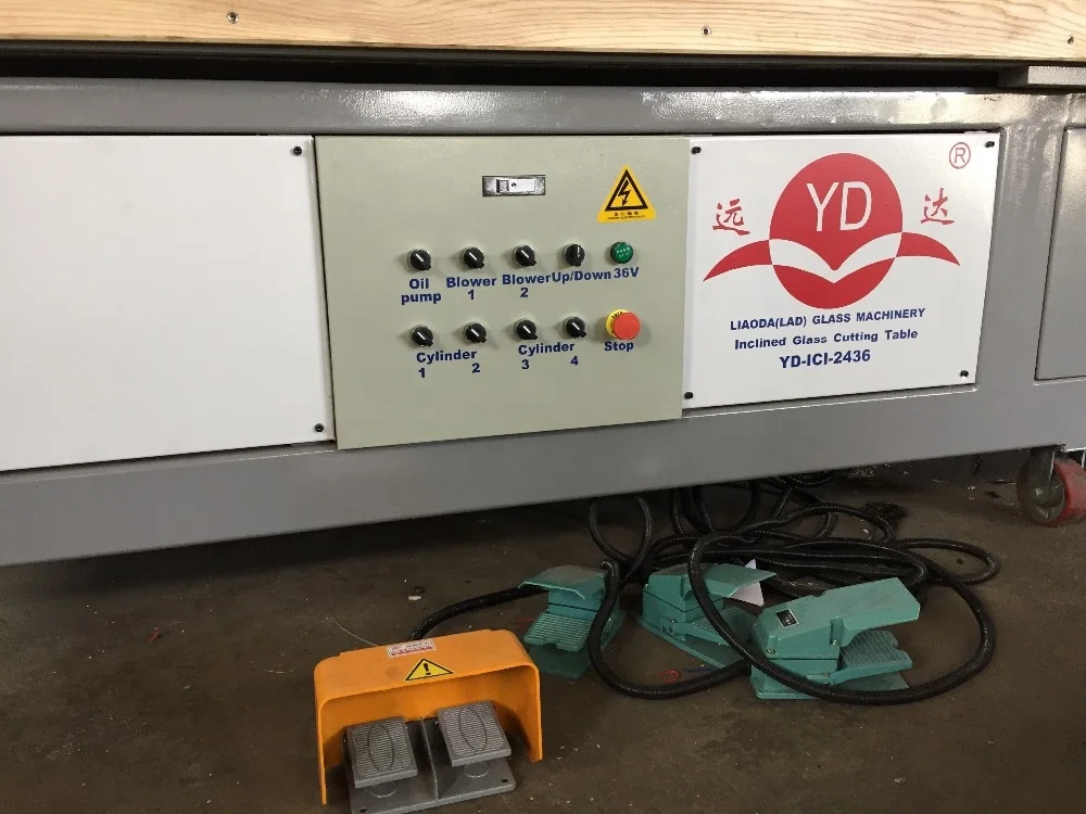 Manual glass cutting machine / glass cutting table