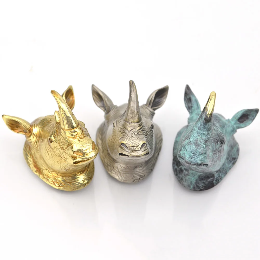 Factory Promotional Hot Sale Souvenir Statuette Manual Decorations Metal Art Craft