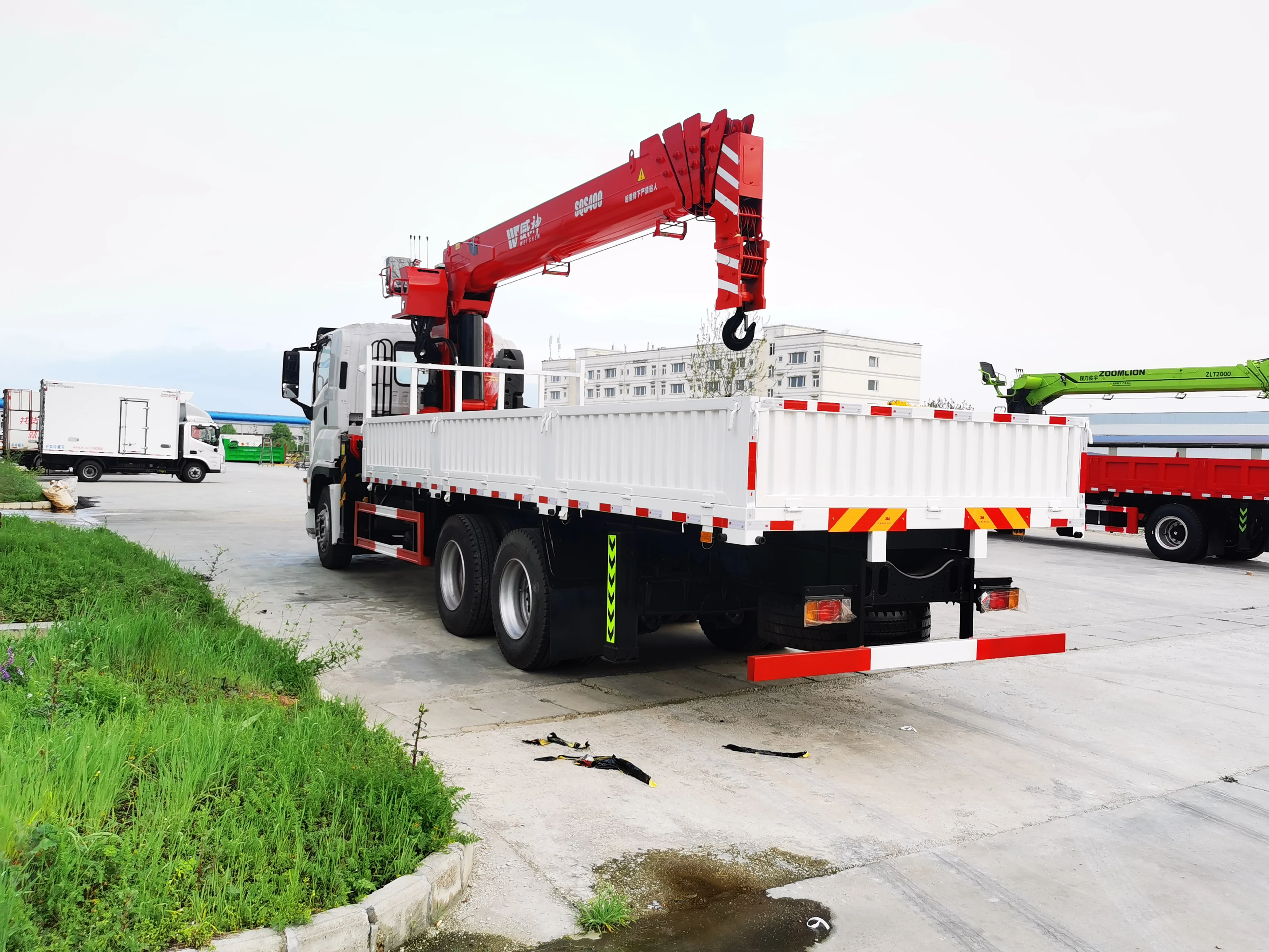 Низкая цена шасси Isuzu 6*4 грузовой мобильный кран с краном