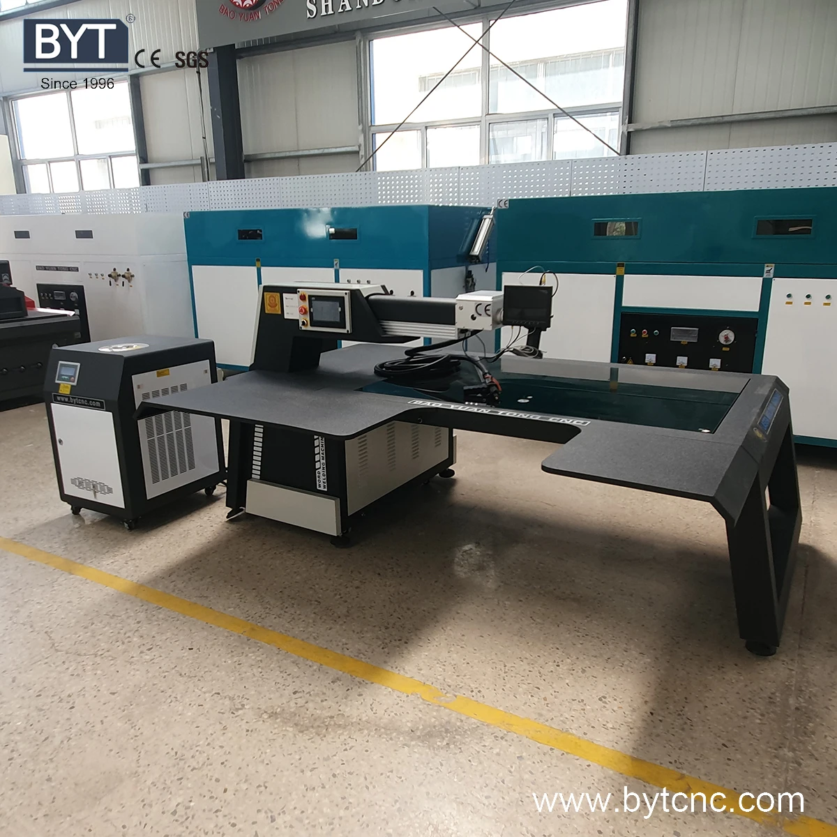 Iron letter LED metal letters soldering by 5m YAG cable handheld laser gun/torch welding