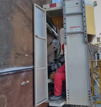 China Manufacture Good Quality Automatic Fuel Tank Vertical Welding Machine