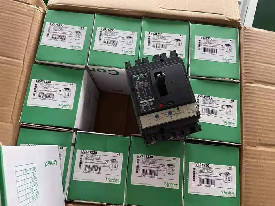 PLC For Schneider Modicon DIG 16Q TRANS SOURCE 0.5A Output Module 140CPS21400 140XBP00600 140ACO13000