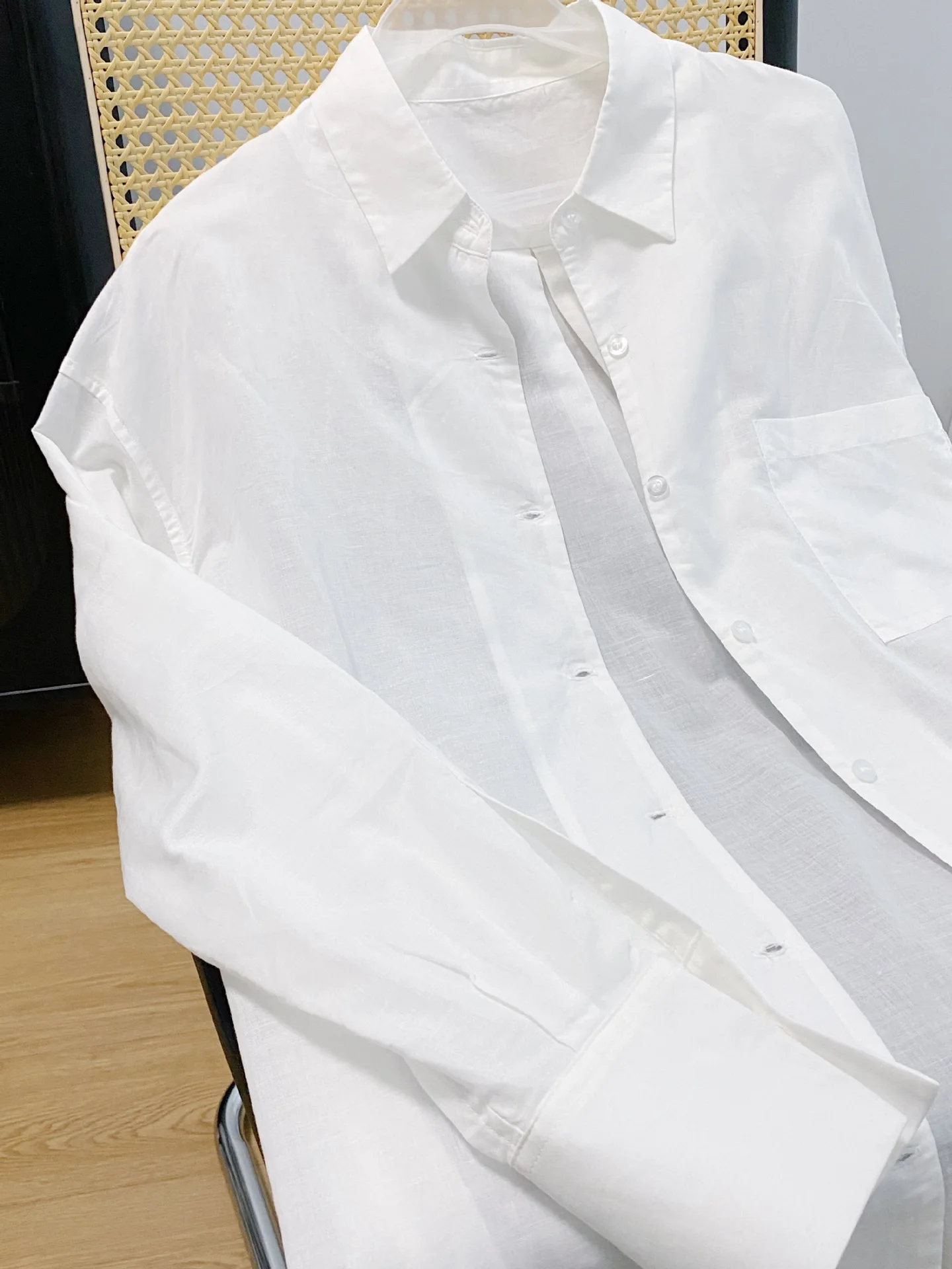 Bettergirl 2024 New Design Custom Lady Casual Top Clothes White Linen Blouse Women Fashion Long Sleeve Shirt Simple Design