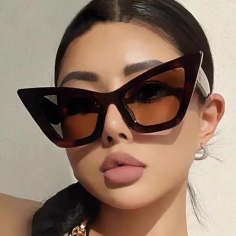 Retro Custom Logo Pc High Quality Luxury Steampunk Cool Cat Eye Women Sunglasses 2024 Trendy Cat Eye Sunglasses Gafas De Sol