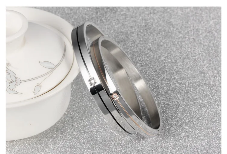  Sweet Couple Bracelet Accessories Glossy Rhinestone Rose Gold Black Stainless