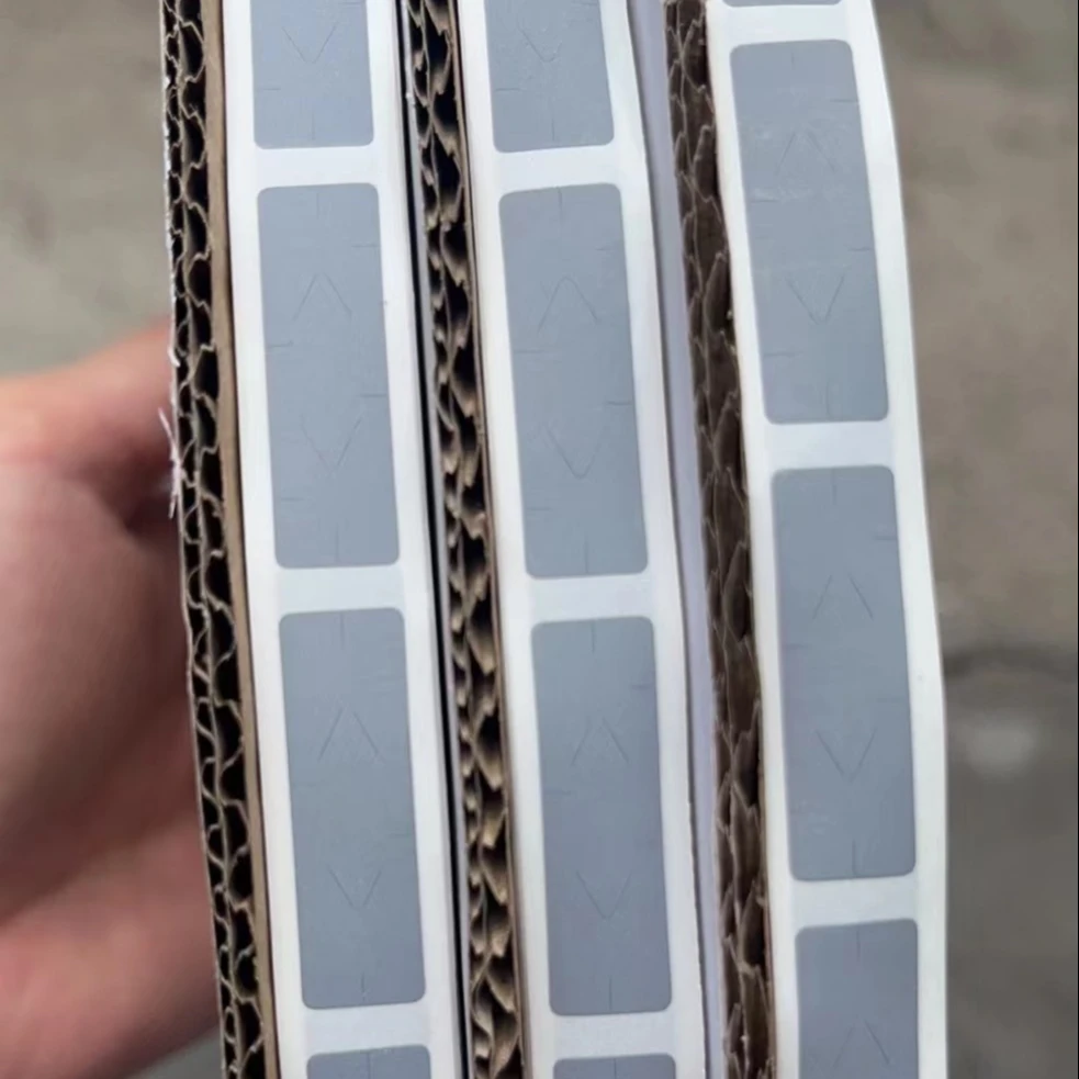 scratch off sticker label in rolls supplier