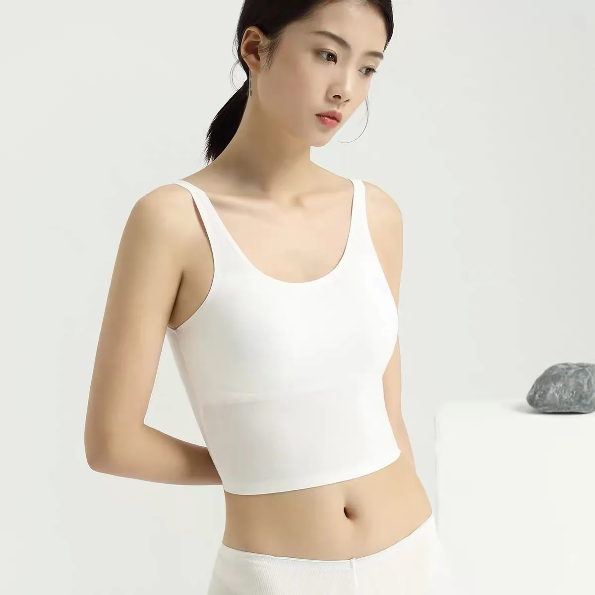 Женское нижнее белье, цельный бесшовный жилет с U-образным вырезом и широкими лямками