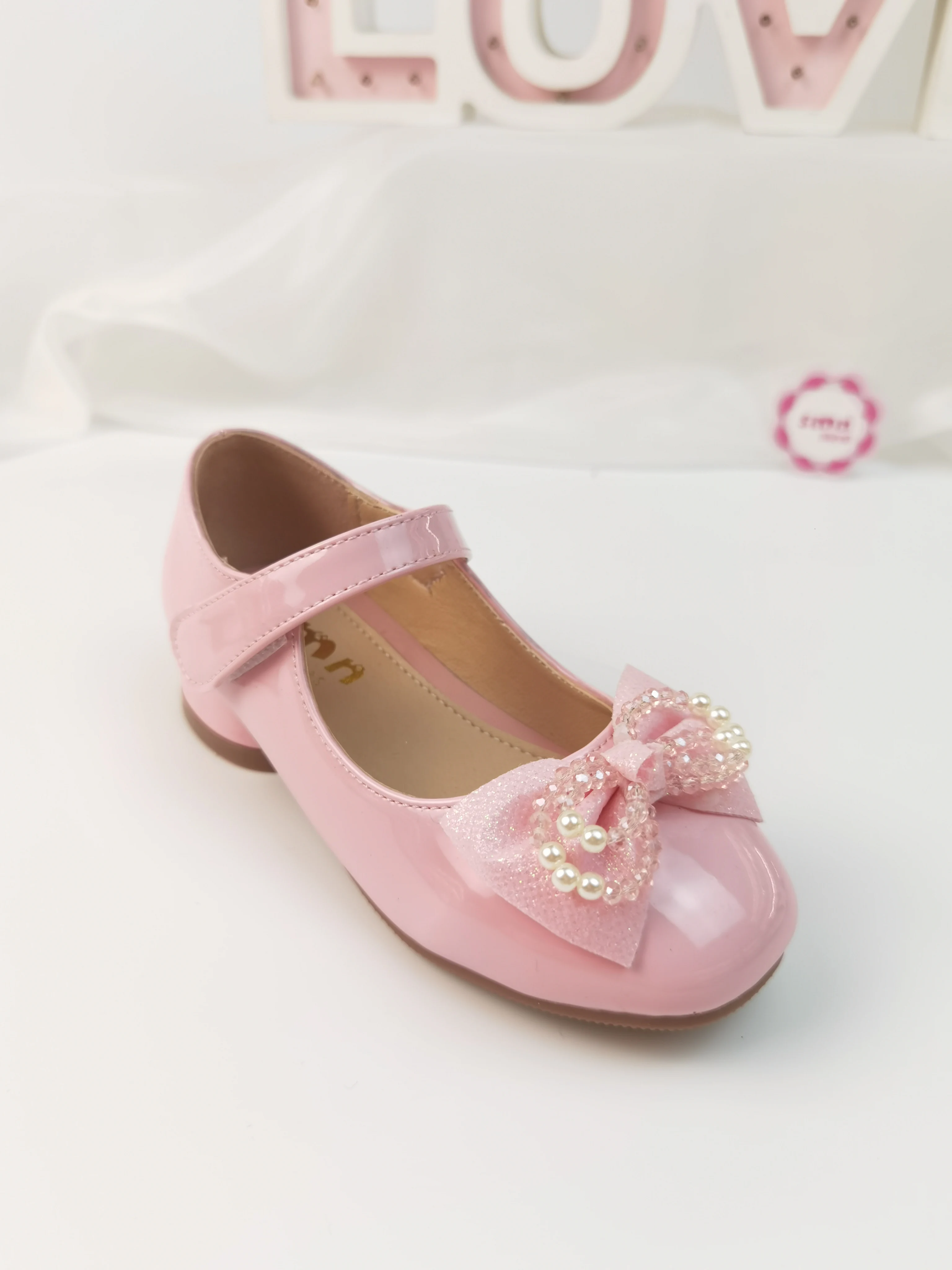 Straight from the factory beautiful Latin dancing little girl party shoes high heels designed to sell new