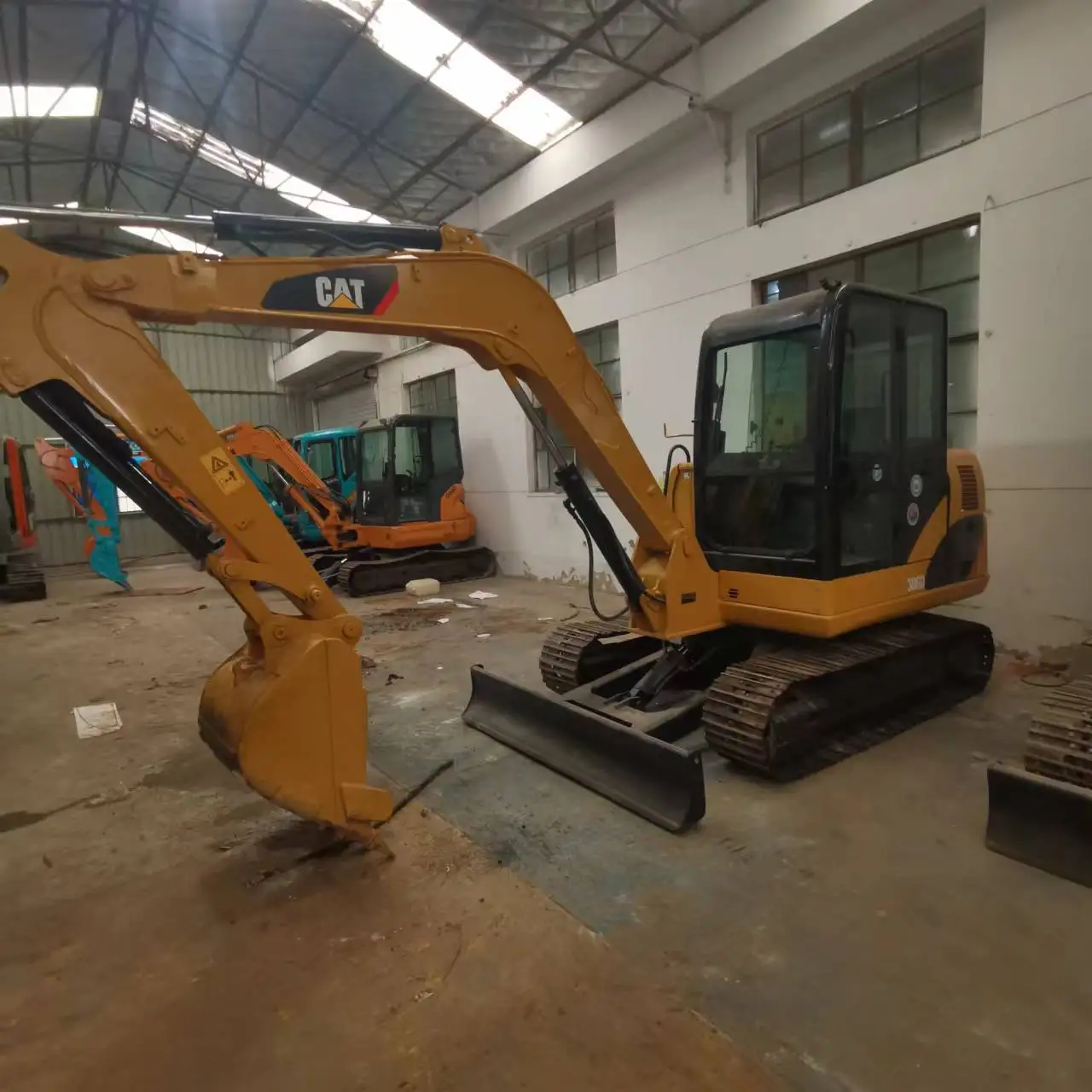Japan Caterpillar 306D excavator / Cat 306 305 303 used Mini excavators for sale at low prices Cat mini excavator