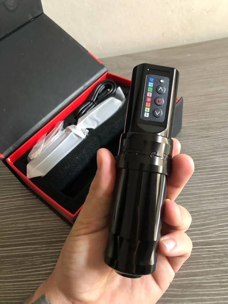 F L U X 4mm Stroke Powerful Motor Professional Wireless Rotary Tattoo Pen Machine with Double Battery for Tattoo Artist Body Art