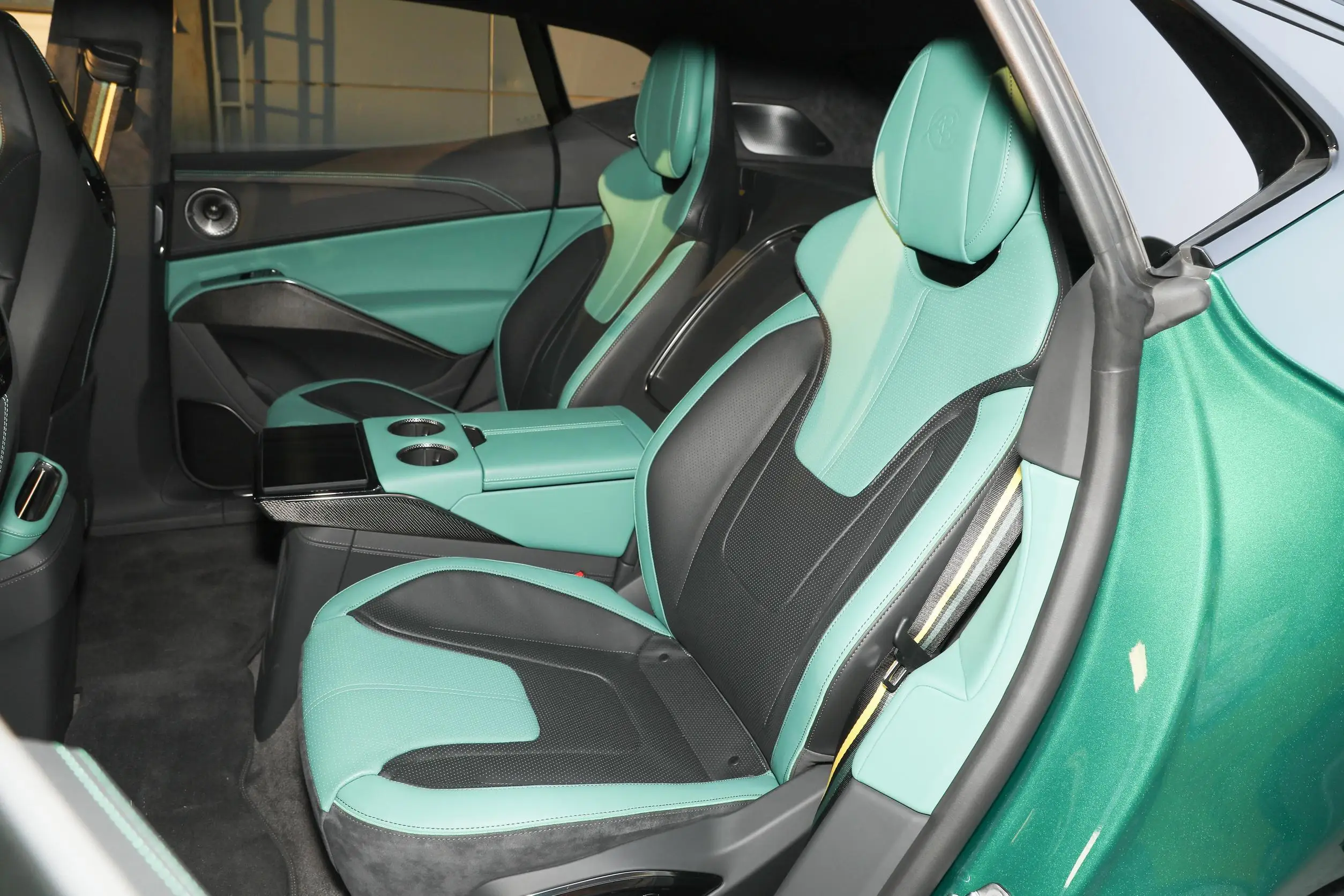 Роскошные автомобили для Lotus Eletre R + S 2024 новый автомобиль 4wd Hig Speed Suv Eletres Новый энергетический электромобиль Ev