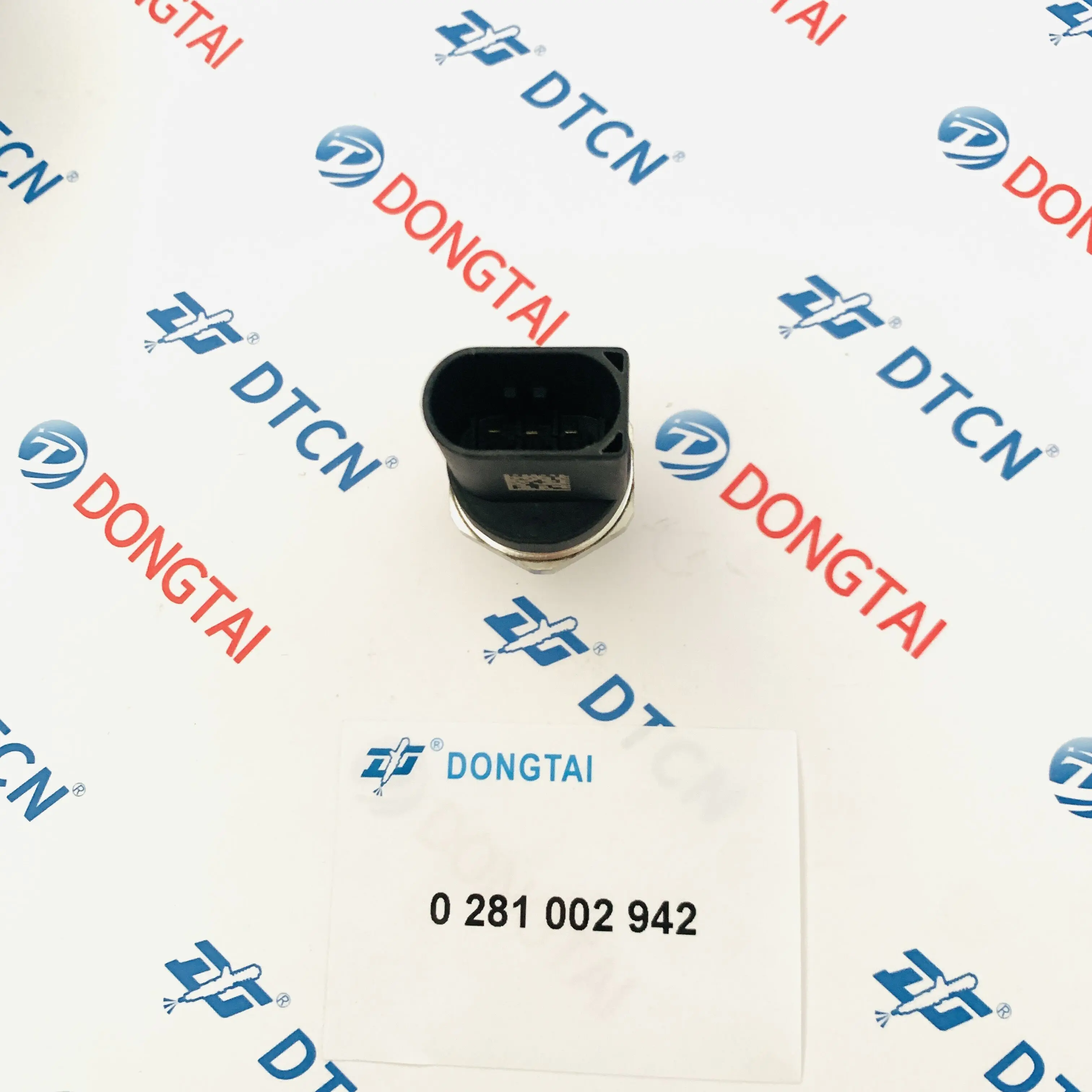 Fuel Rail Pressure Sensor 0281002942, 0 281 002 942 for for Mer-cedes A0051535828