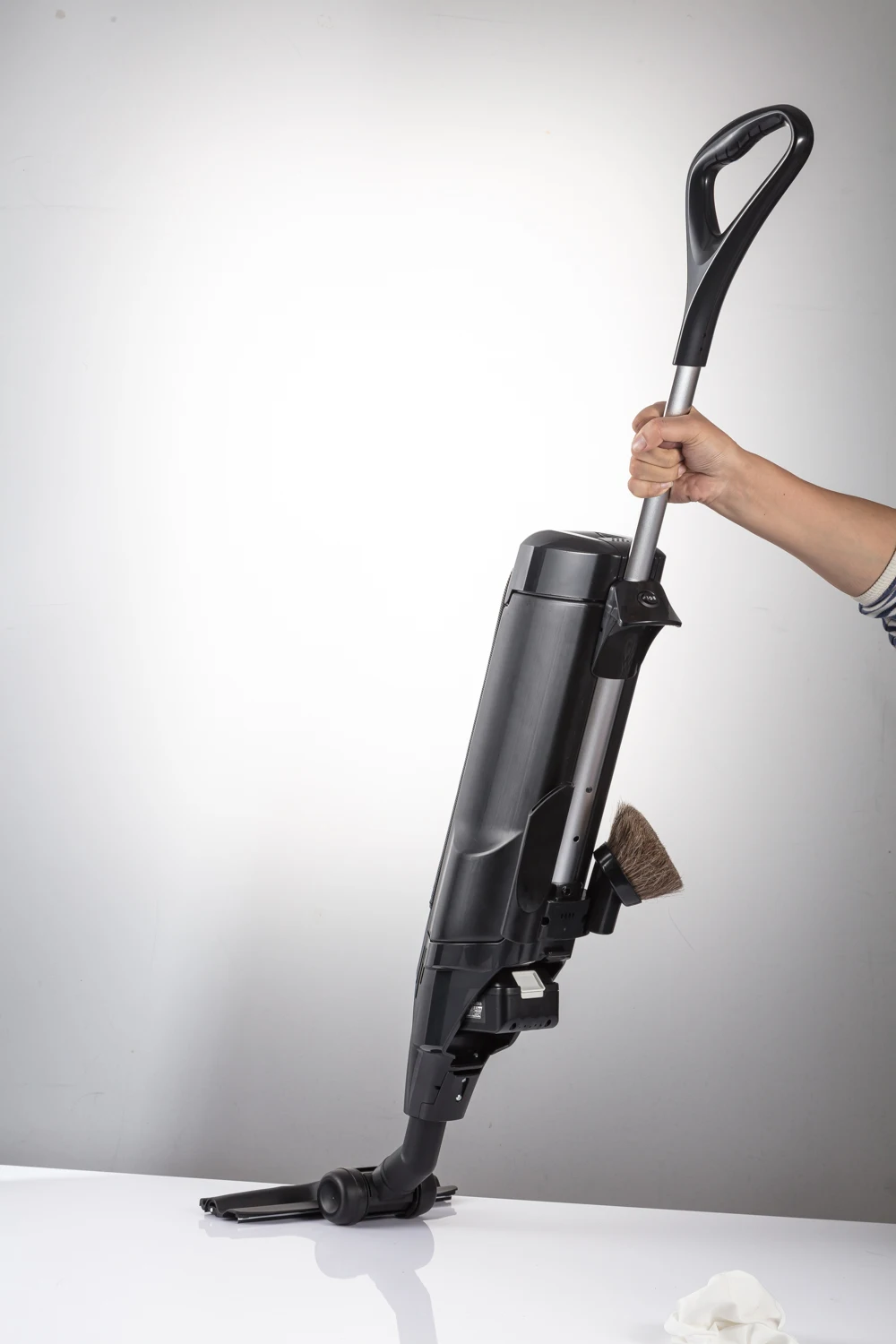 250W High Suction Power Vacuum Cleaner Household Upright Powerful Handy Ash Cleaning Vacuum Cleaner