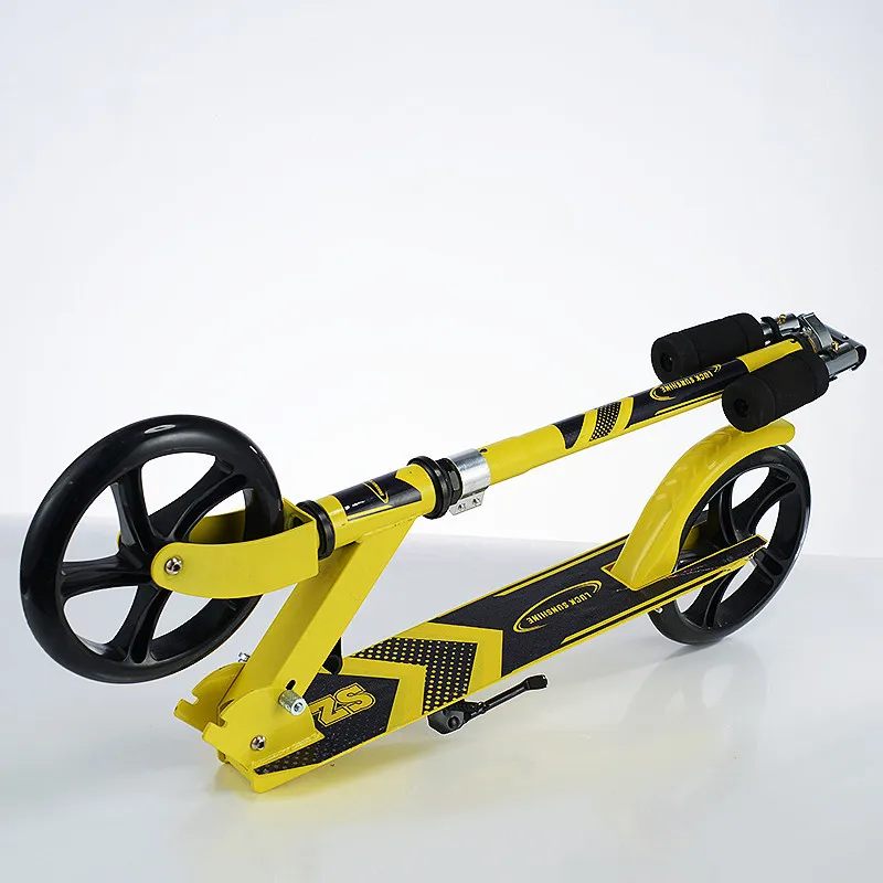Foldable Kick Scooter Stand Kick Scooter for Teens and Adults with Alloy Deck and Smooth Gliding Wheels