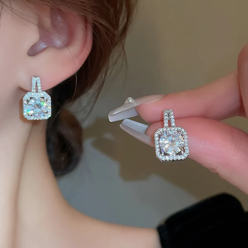 Silver Needle South Korea Light Luxury Zircon Square Fashion Small Design Temperament Advanced Wholesale Stud Earrings for Woman