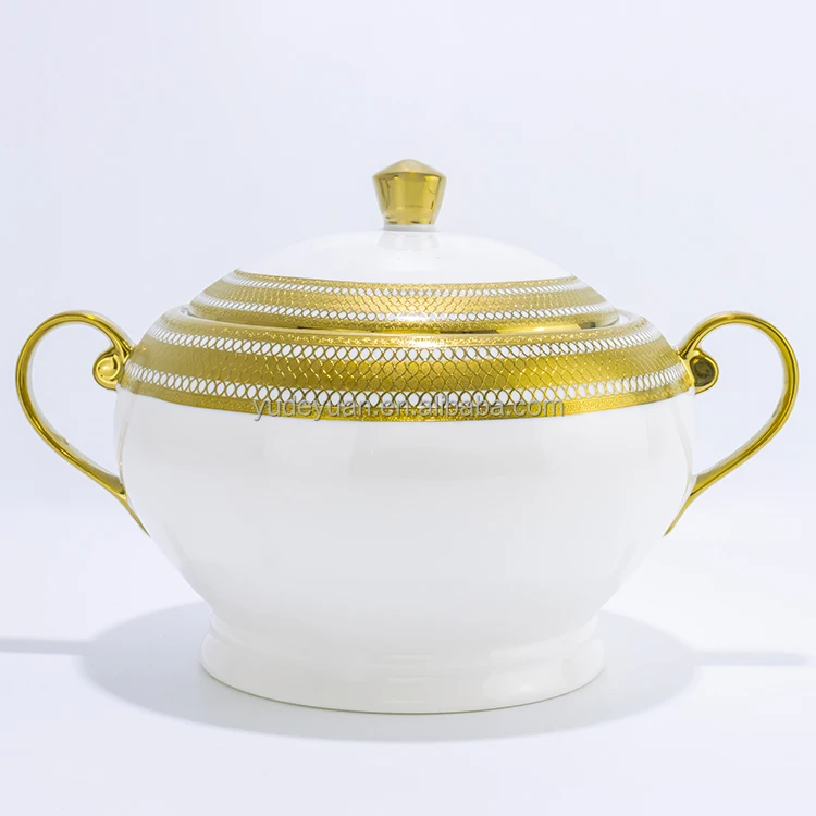 Porcelain Bone China Tableware Gold Plated Custom Design Dinnerware Sets Wholesale 40PCS Ceramic Dinner Set Luxury Modern