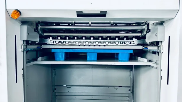 LK106MT B series automatic board hot foil stamping and die cutting machine