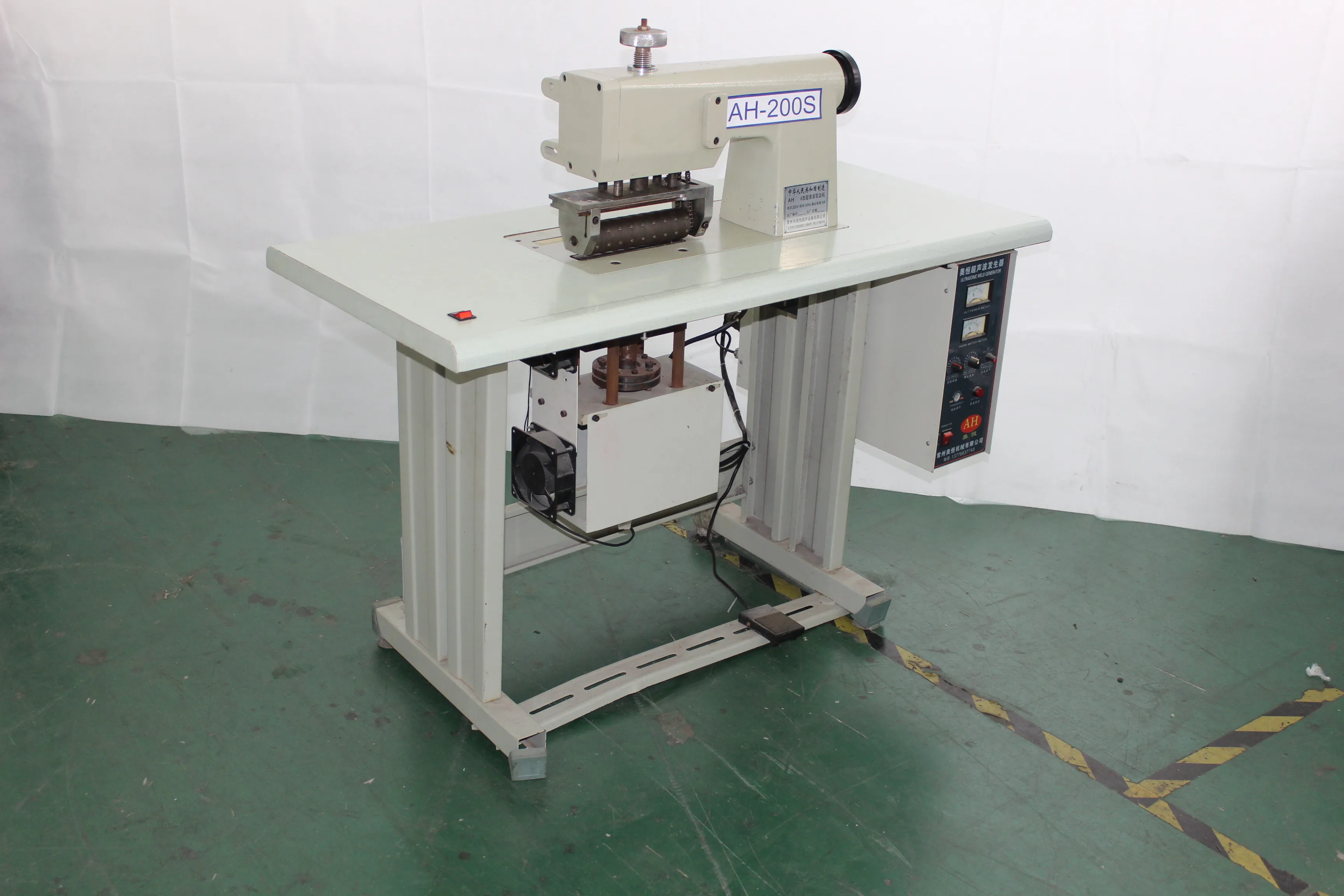 AH-200S  Popular 220v Production Underwear Lace Lace Making ultrasonic sewing machine price