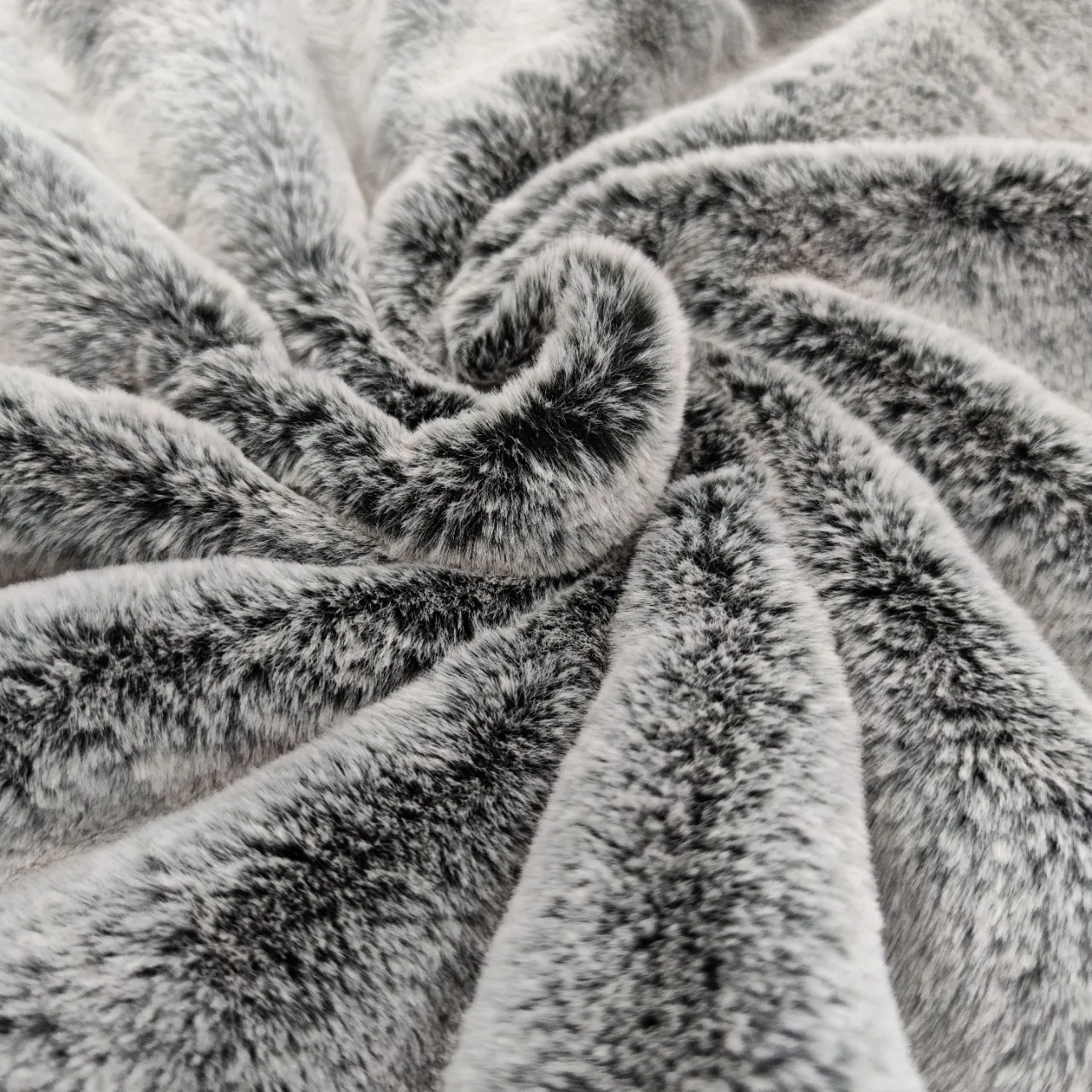 High Grade Luxurious 100% Polyester Artificial Knitted Discharge Printing Faux Fake Rabbit Fur Fabric