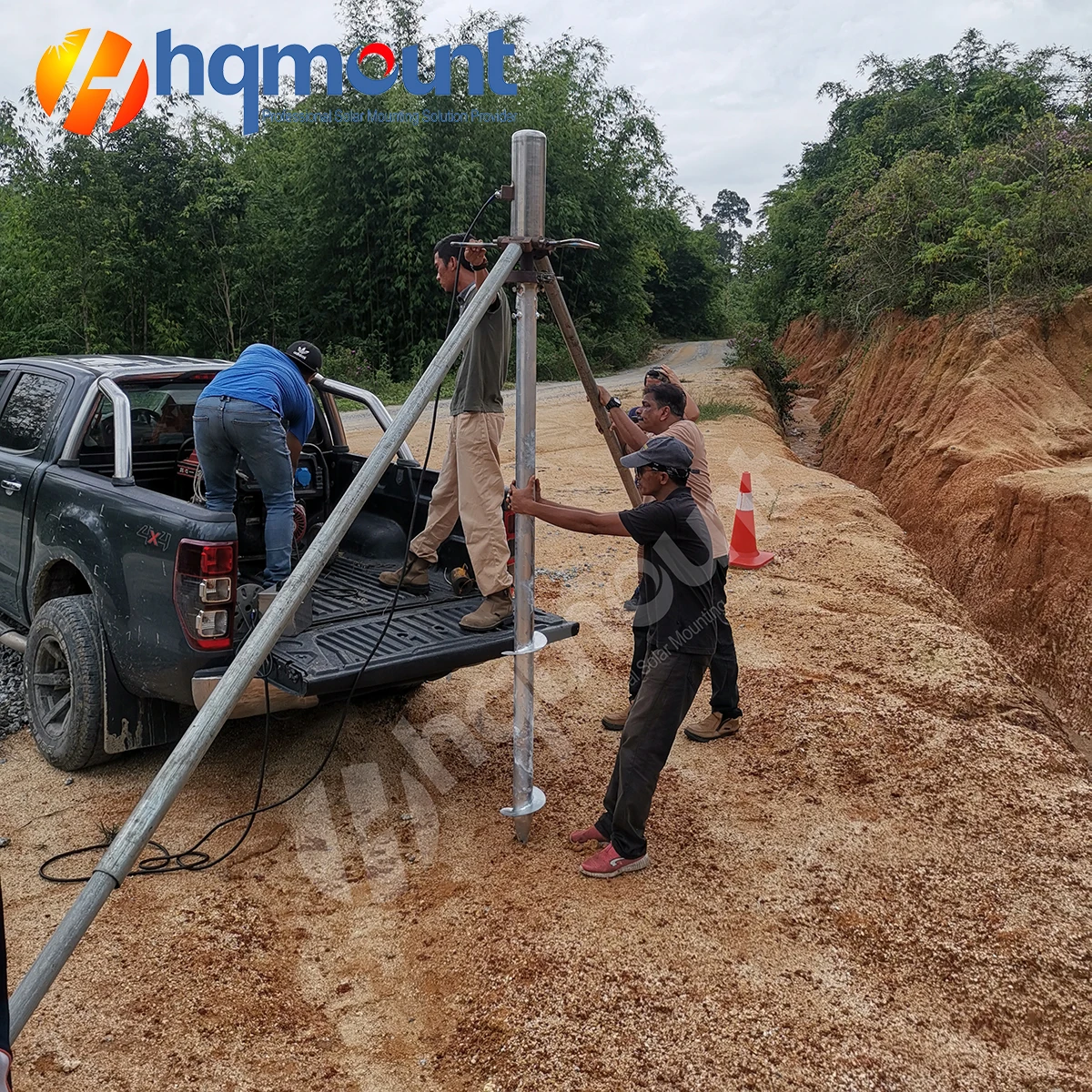 hot dip galvanized steel solar ground screw pile ground earth anchor screw for decking