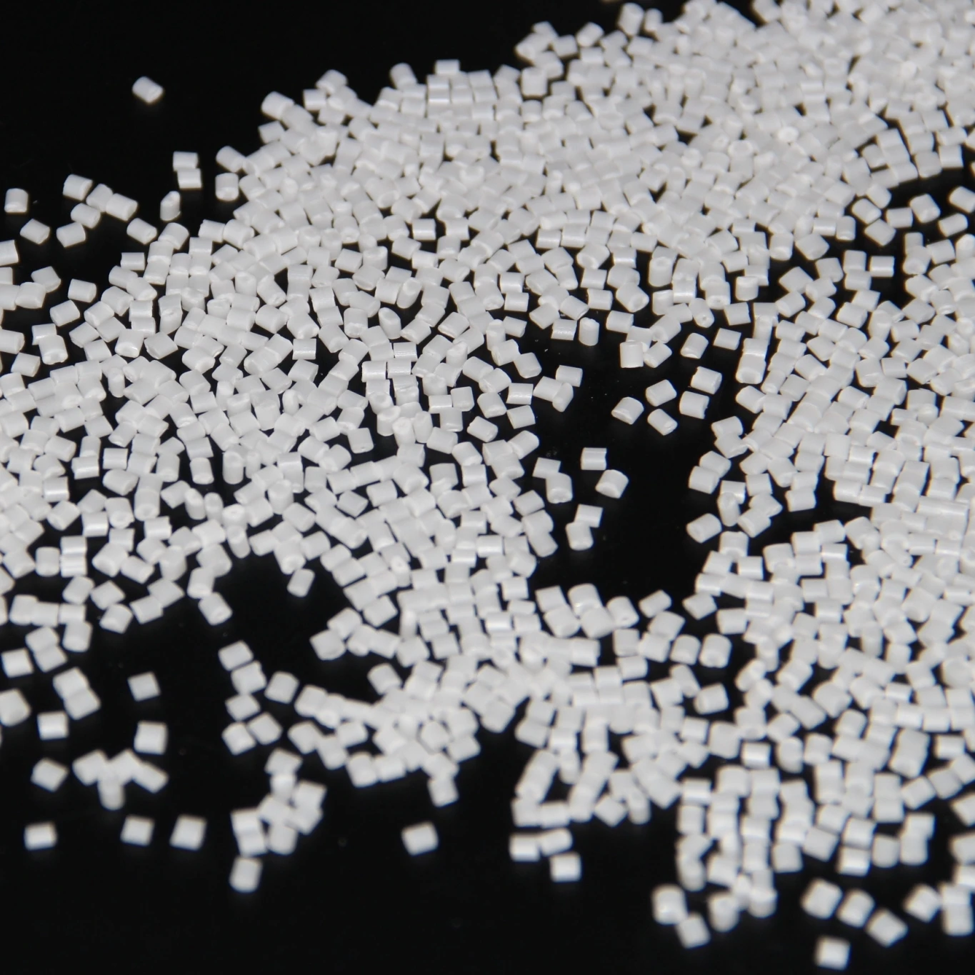 Wholesale cheap price HIPS polystyrene white granules scrap plastic price per ton