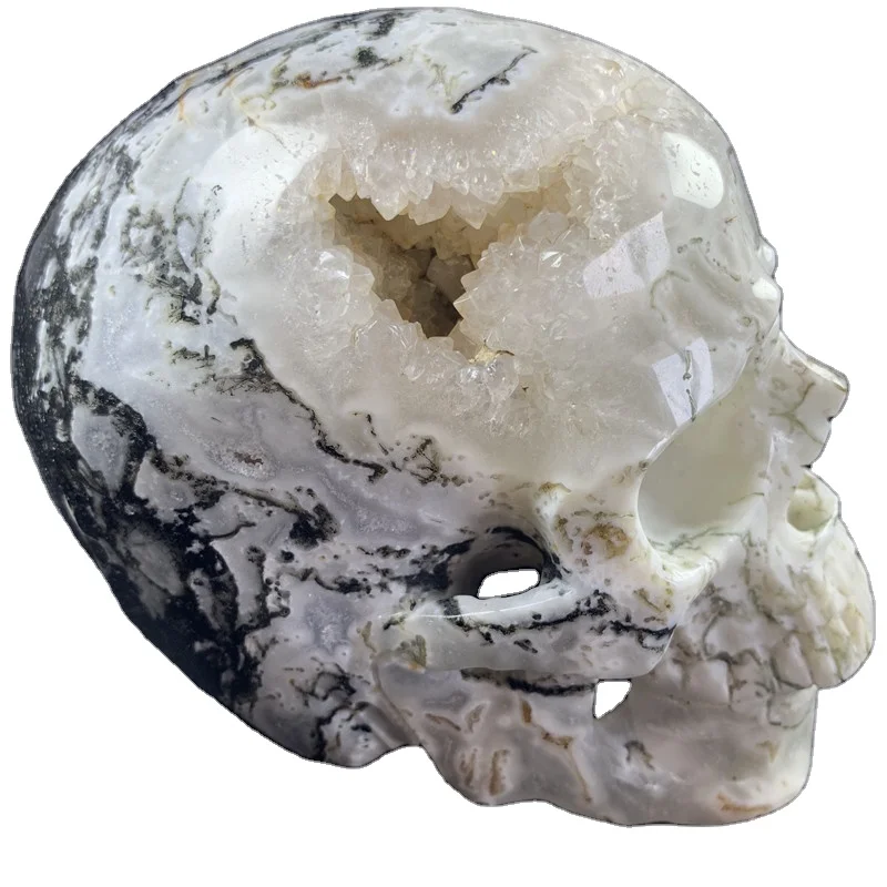 Wholesale Natural High Quality Hand Carving Cheap Price Crystal Quartz Moss Agate Skulls For Decoration