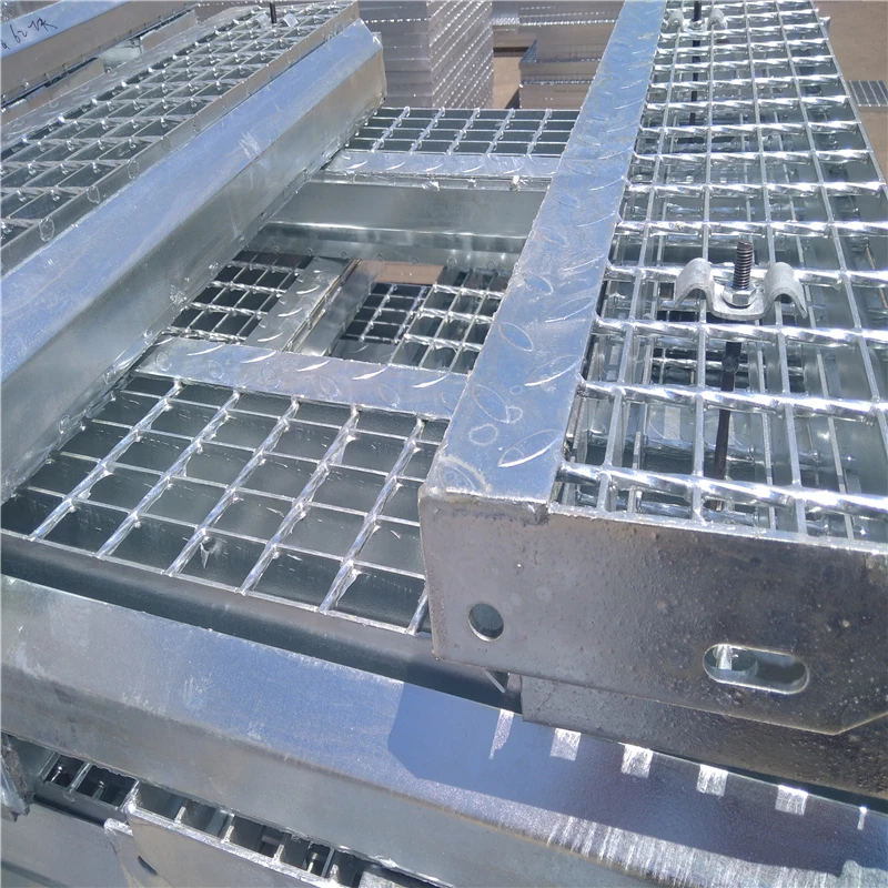 Hot dipped galvanized outdoor steel stair step treads (1600484628942)