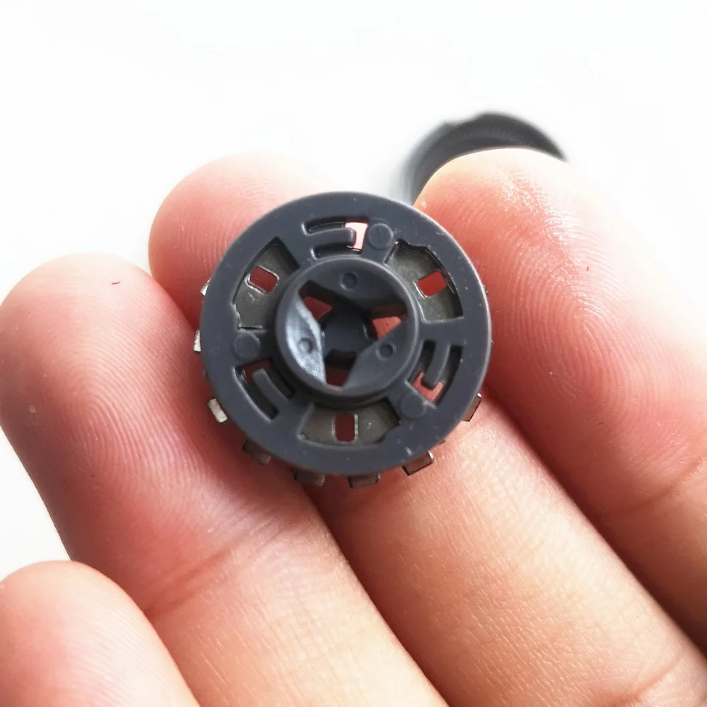 
Electric Shaver Razor Blades,Round Blade Shaving Heads Replacement include logo S500 