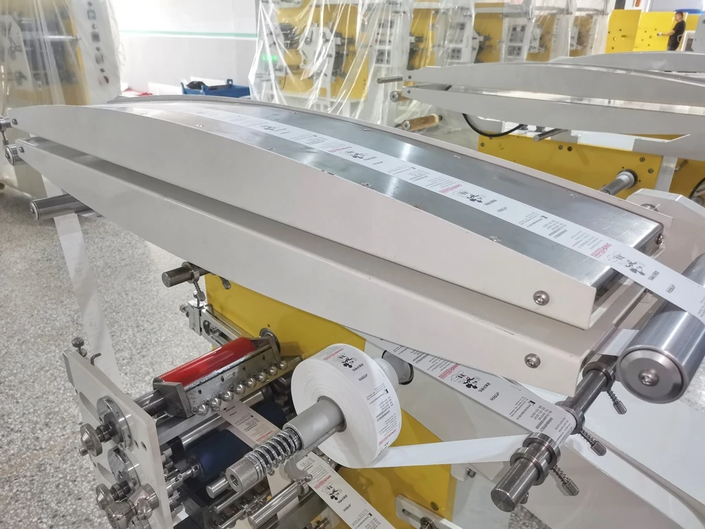 Small Size 2 color Tag T shirts Neck Labels Printing Machine for Satin Ribbon ,Nylon Taffeta and Garment Care Label