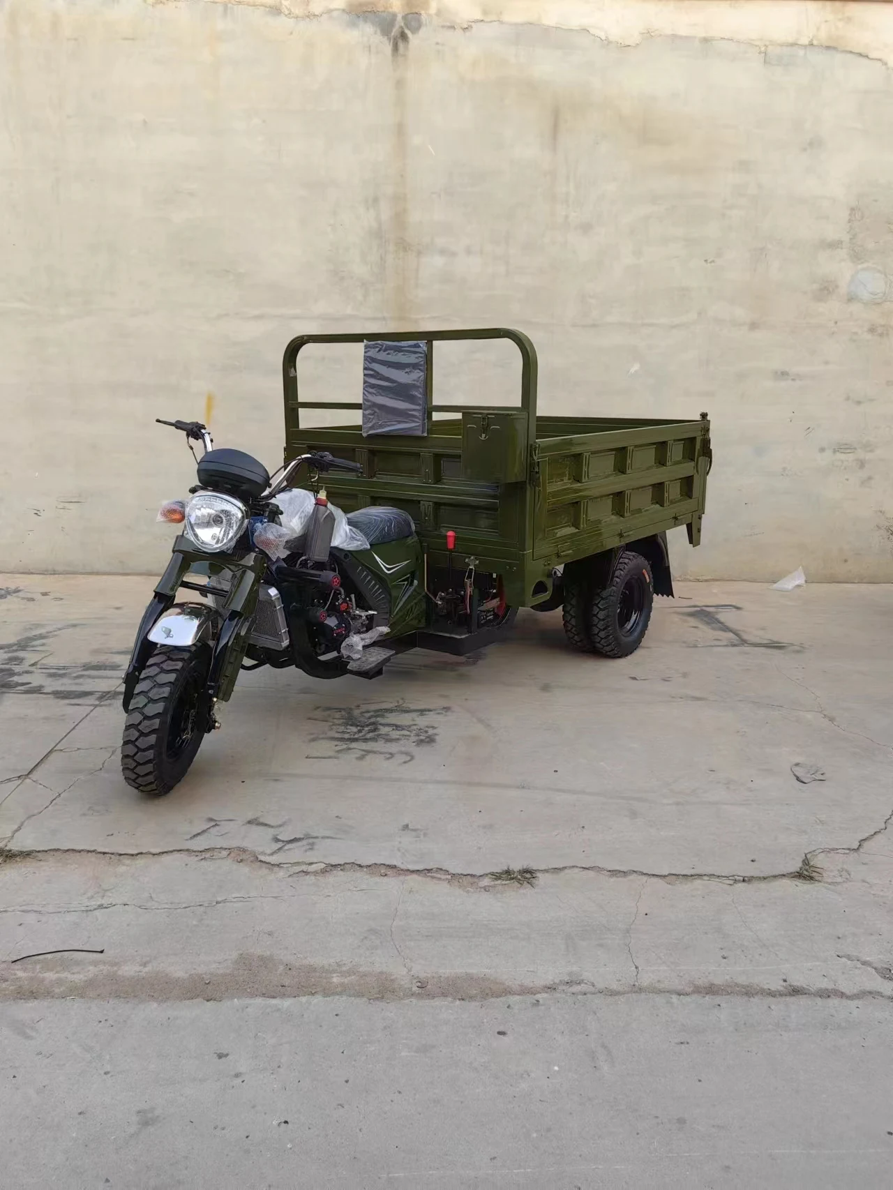 150cc 250cc  300cc Tricycle Passenger And Cargo Tricycle Motorcycle Fuel Gasoline 5wheels  Motorcycle