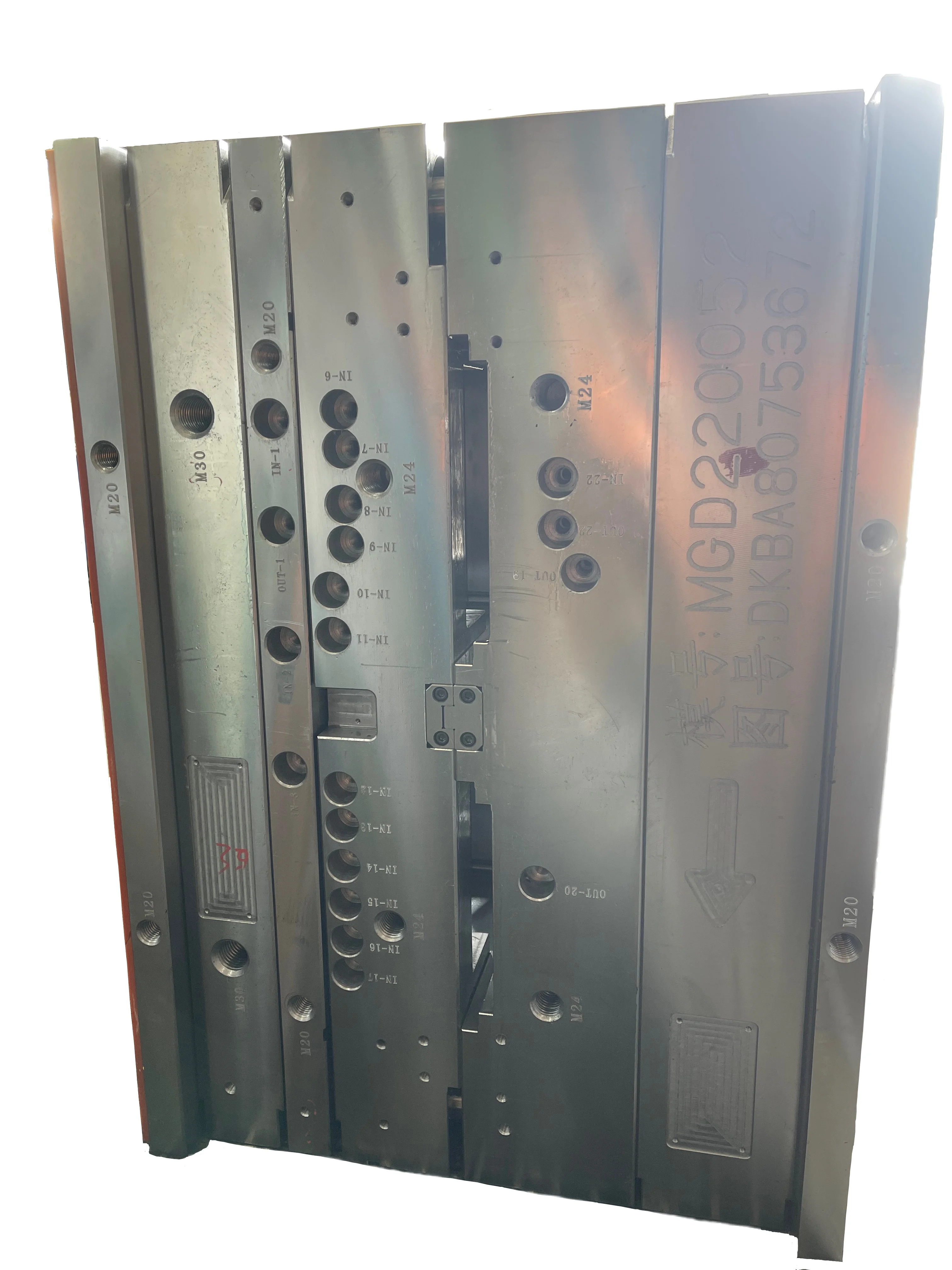 Chinese OEM/ODM lap stamp metal mould plastic pillar injection moulding machine mold base