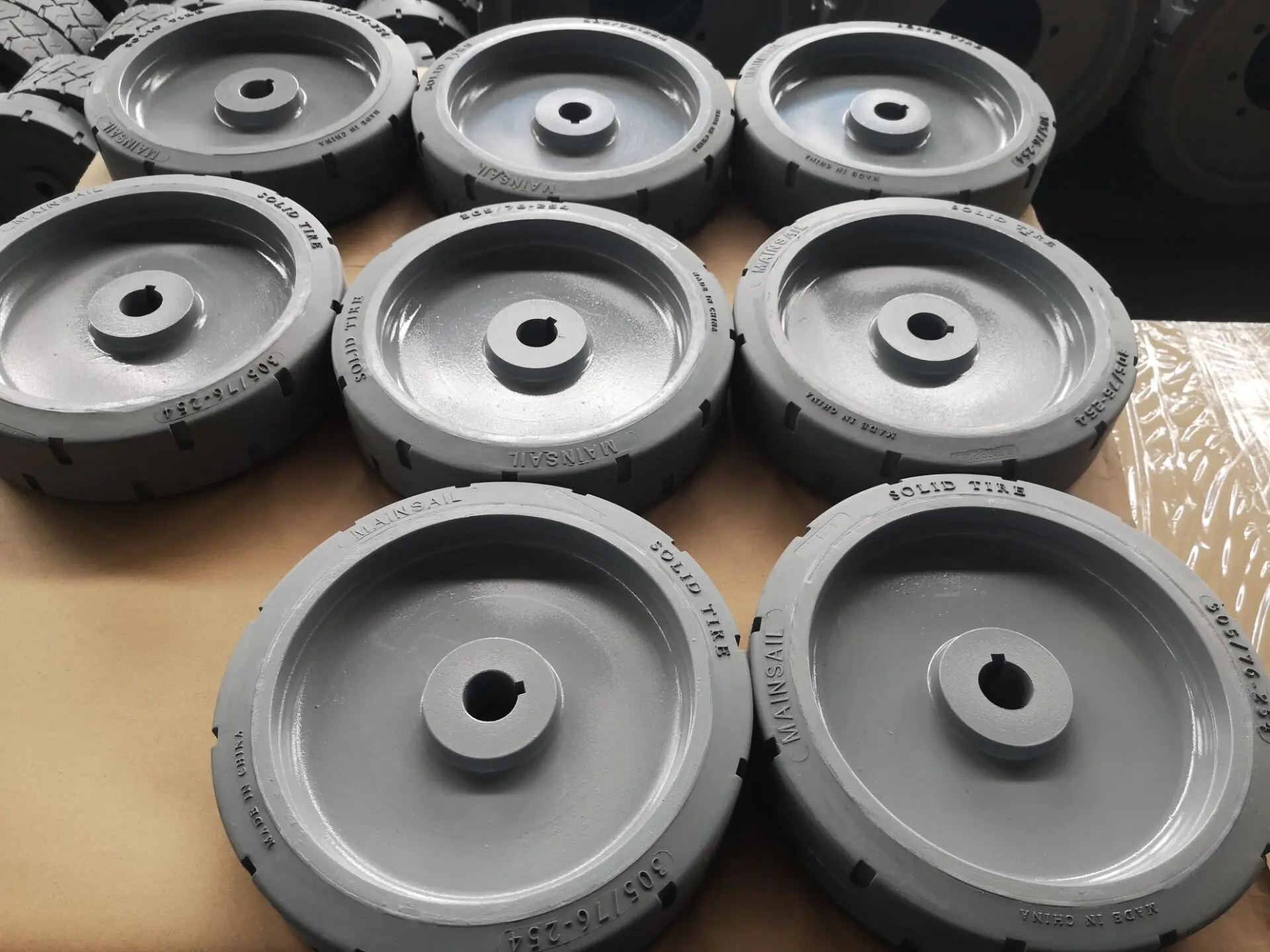 solid tire for skid steer forklift boomlift Scissors lift loader
