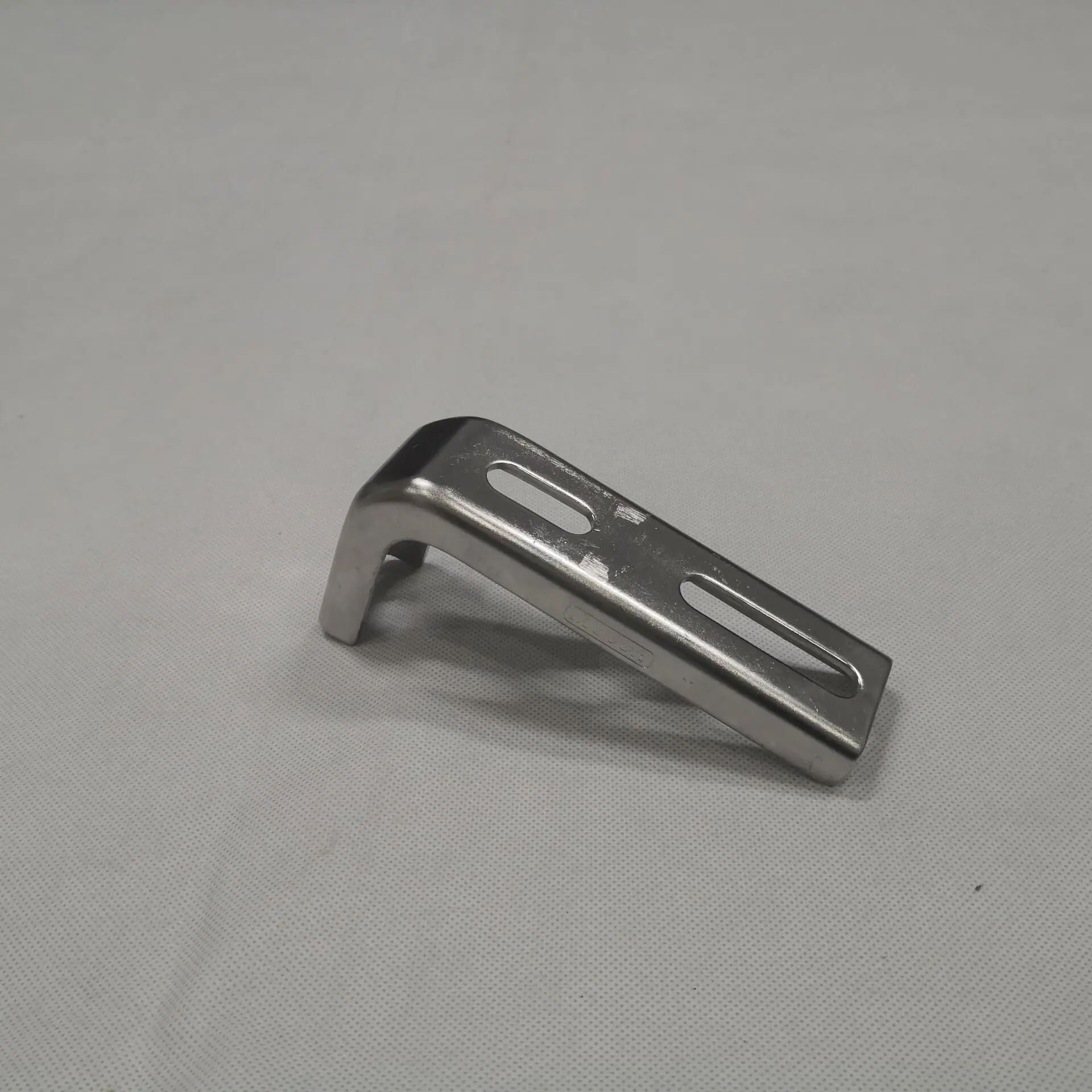 
SS BRACKET N802A WITHOUT KNOB LIP L SHAPE PARTS STAINLESS STEEL AISI304 for conveyor 