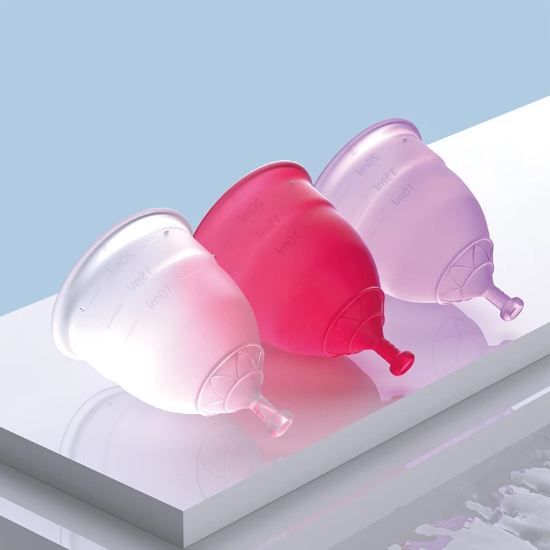 Силиконовая менструальная чашка